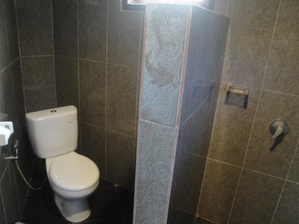 Tri Putri Homestay Kuta  Екстер'єр фото