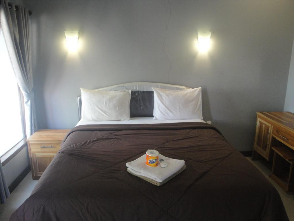 Tri Putri Homestay Kuta  Екстер'єр фото