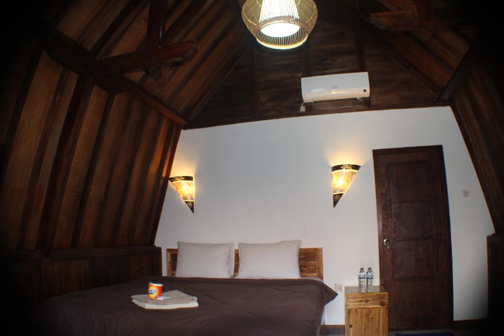 Tri Putri Homestay Kuta  Екстер'єр фото