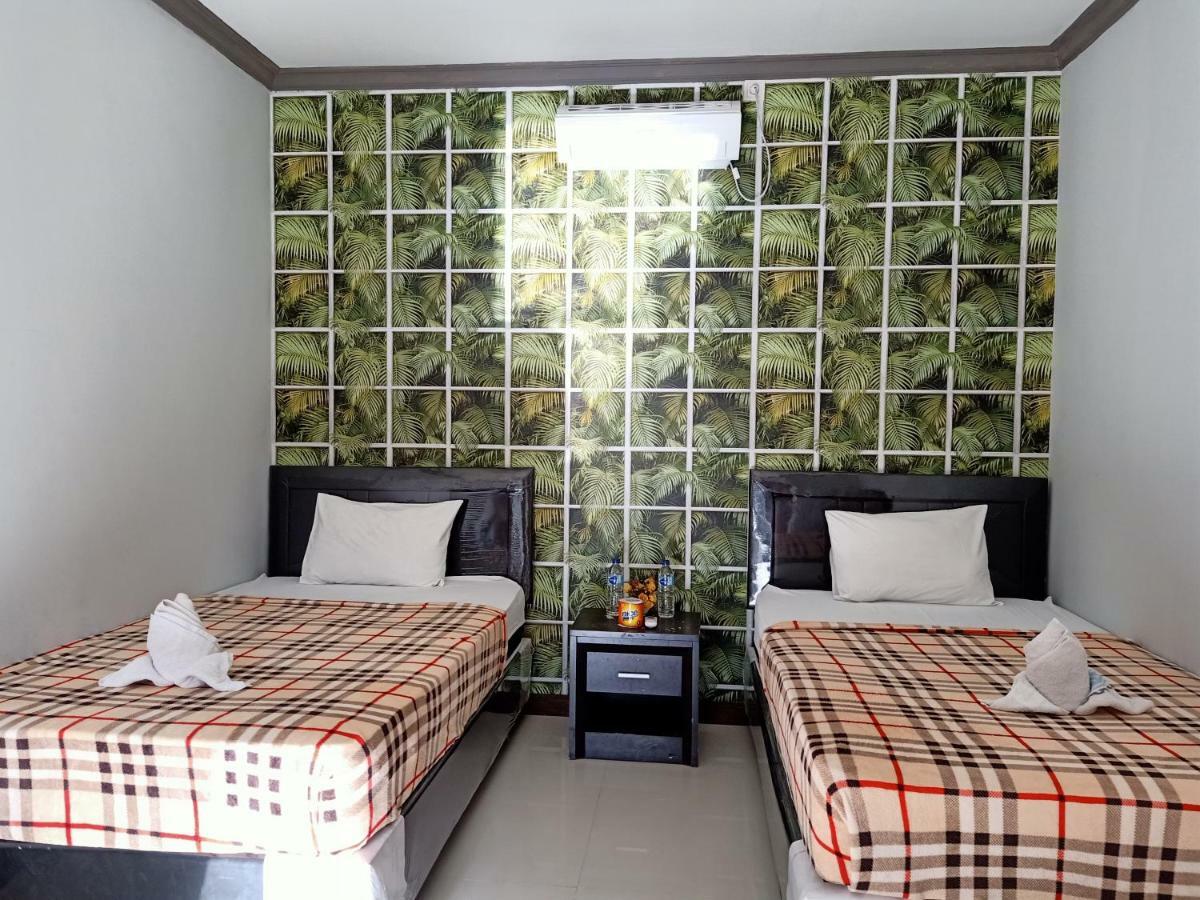 Tri Putri Homestay Kuta  Екстер'єр фото