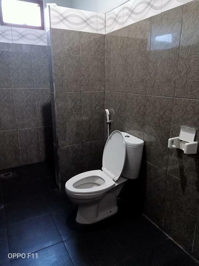 Tri Putri Homestay Kuta  Екстер'єр фото